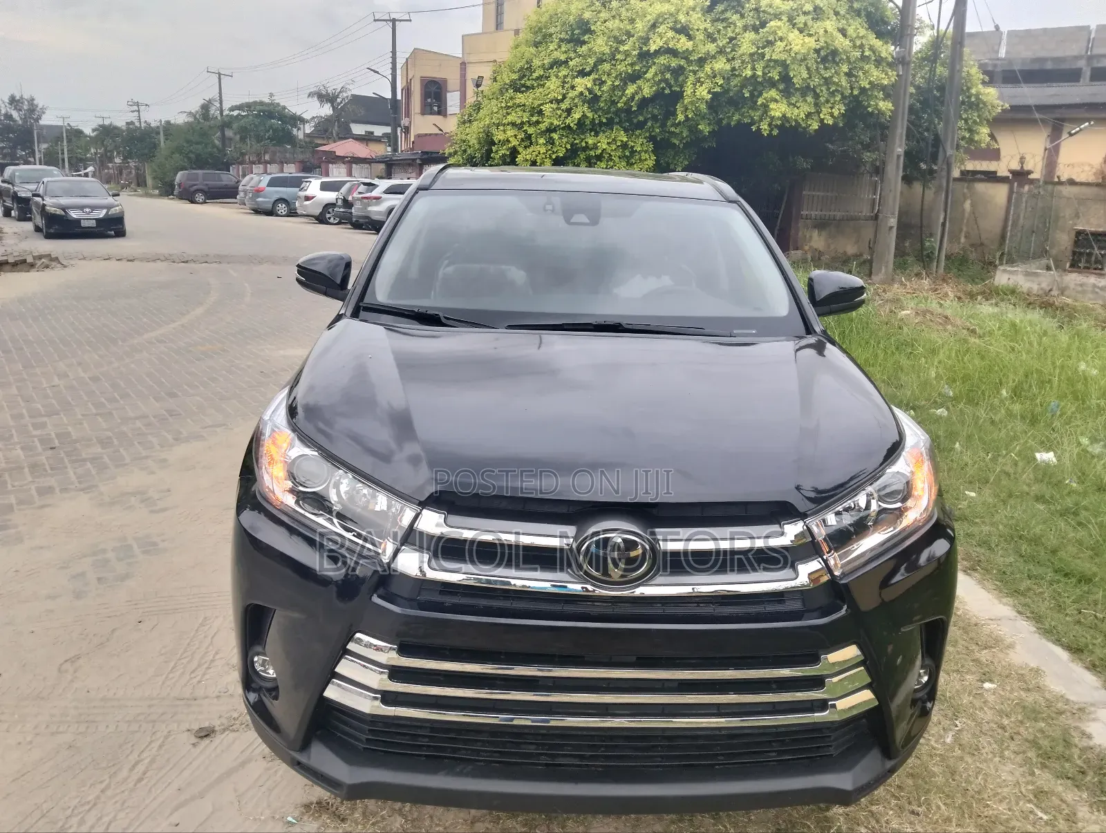 Toyota Highlander SE 4x2 V6 (3.5L 6cyl 8A) 2018 Black