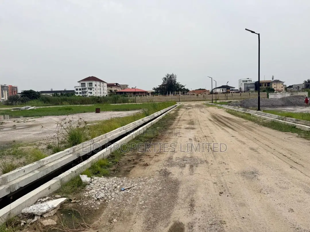 Prime Waterfront Plots Offering High Capital Gain