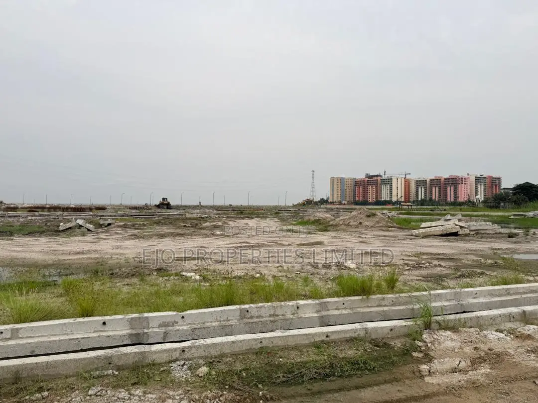 Prime Waterfront Plots Offering High Capital Gain