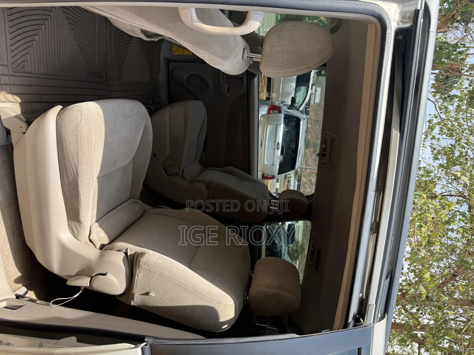 Toyota Sienna 2009 Gold