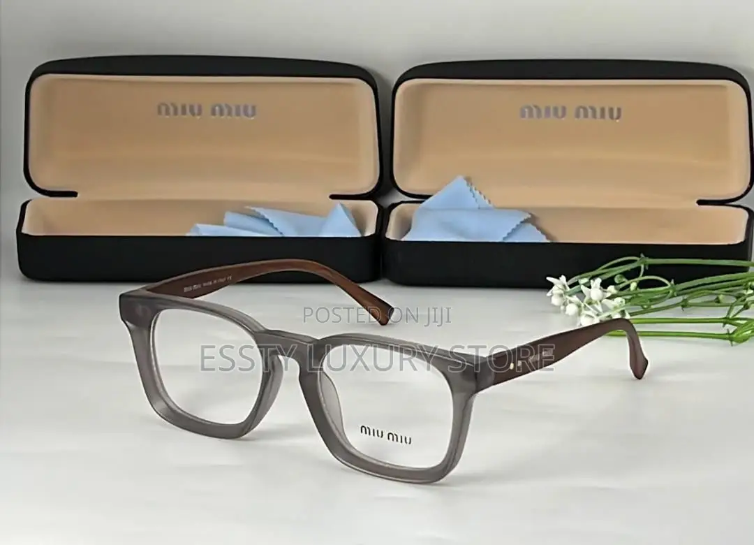 High Quality Luxury Miumiu Glasses
