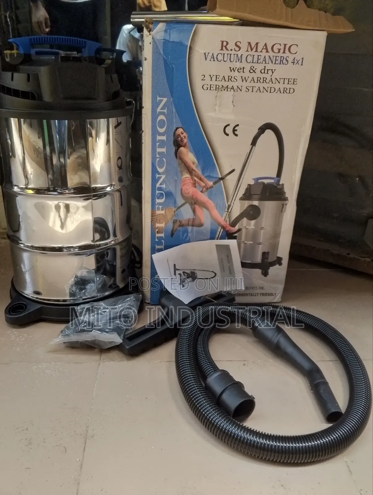 R.S. Magic 3-in-1 Wet Dry Industrial Vacuum Cleaner.