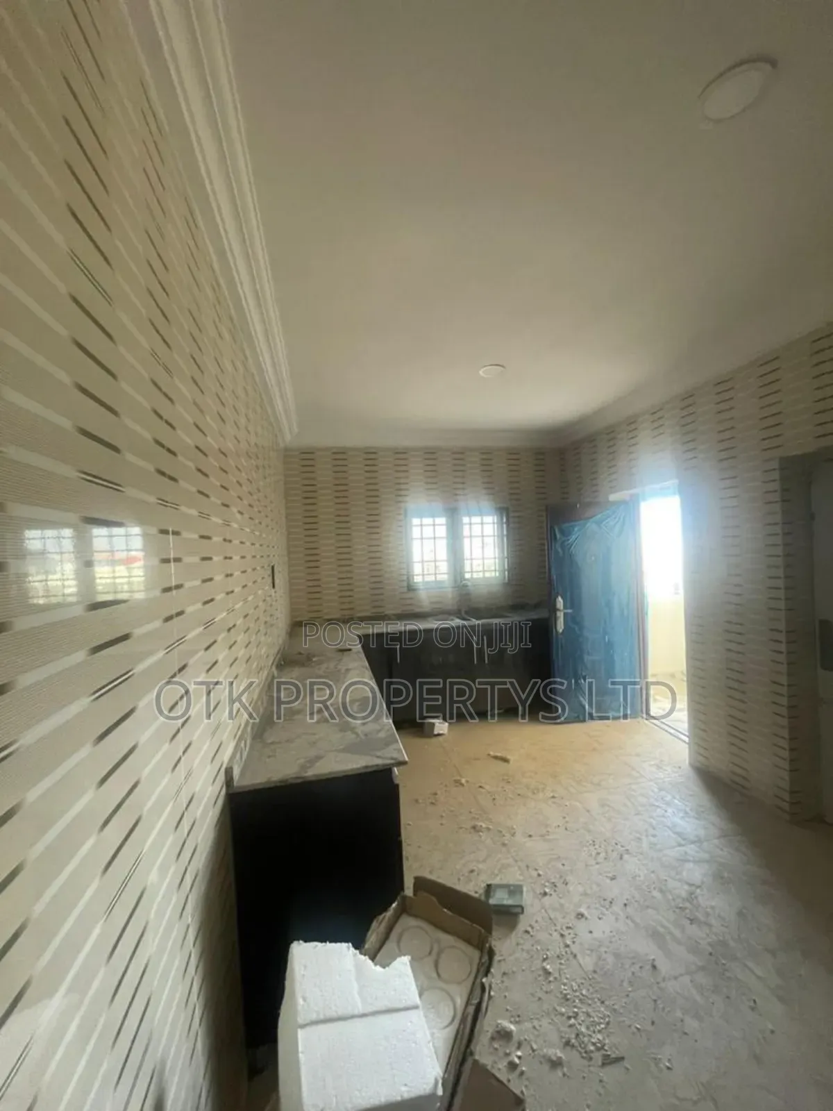 2bdrm Block of Flats in Kagini By Custom for rent
