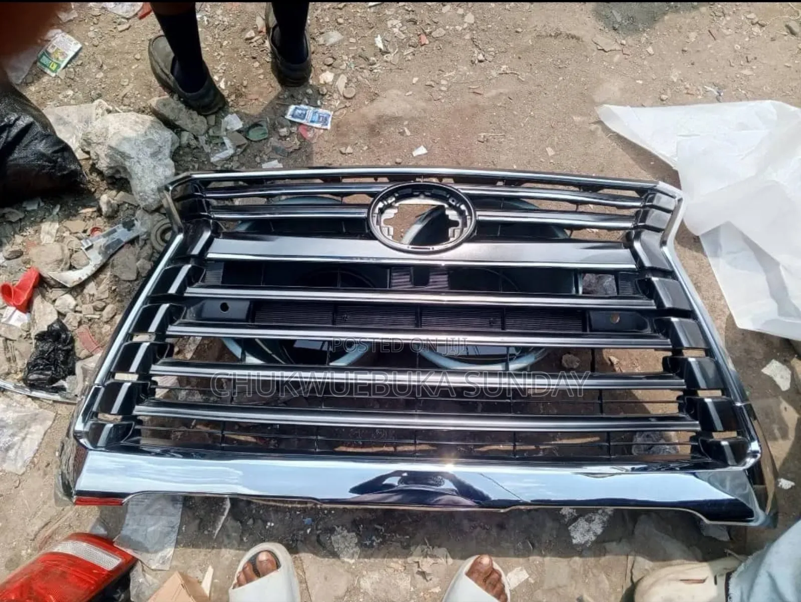 Complete Front Grill Lx 570 2018 Model