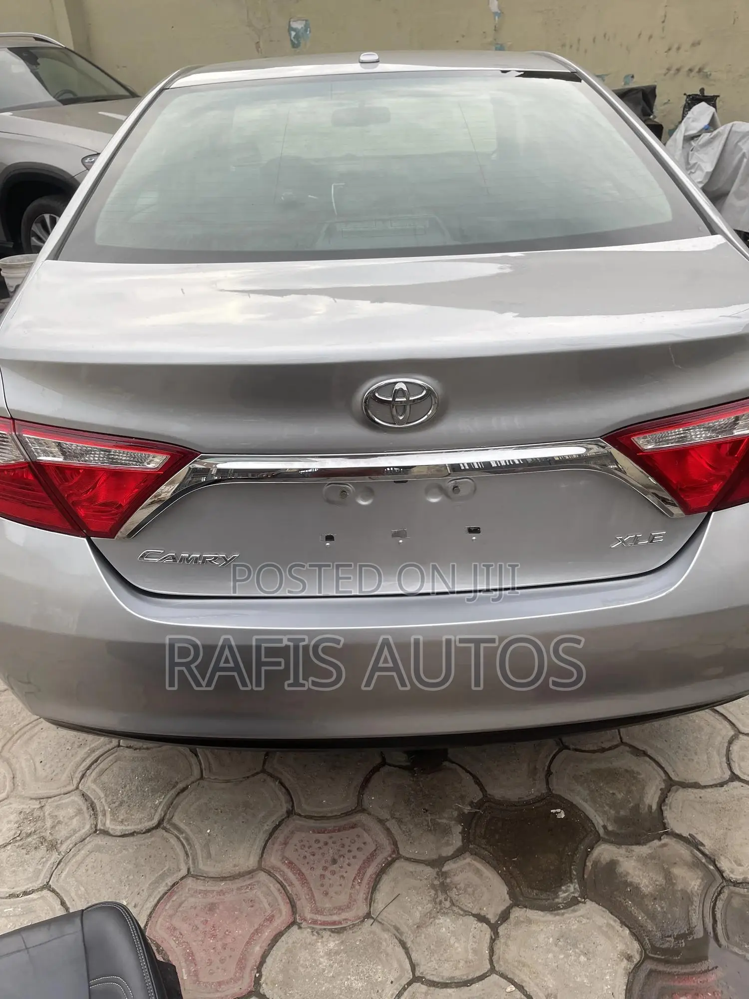 Toyota Camry XLE 4dr Sedan (2.5L 4cyl 6A) 2017 Silver