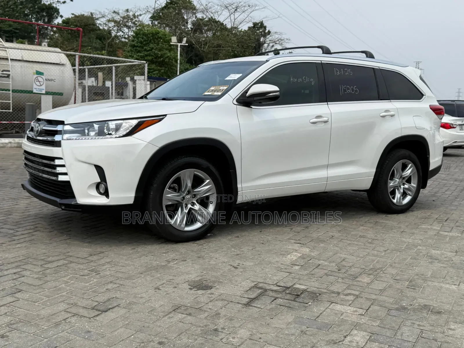 Toyota Highlander Limited 4dr SUV (3.5L 6cyl 6A) 2015 White