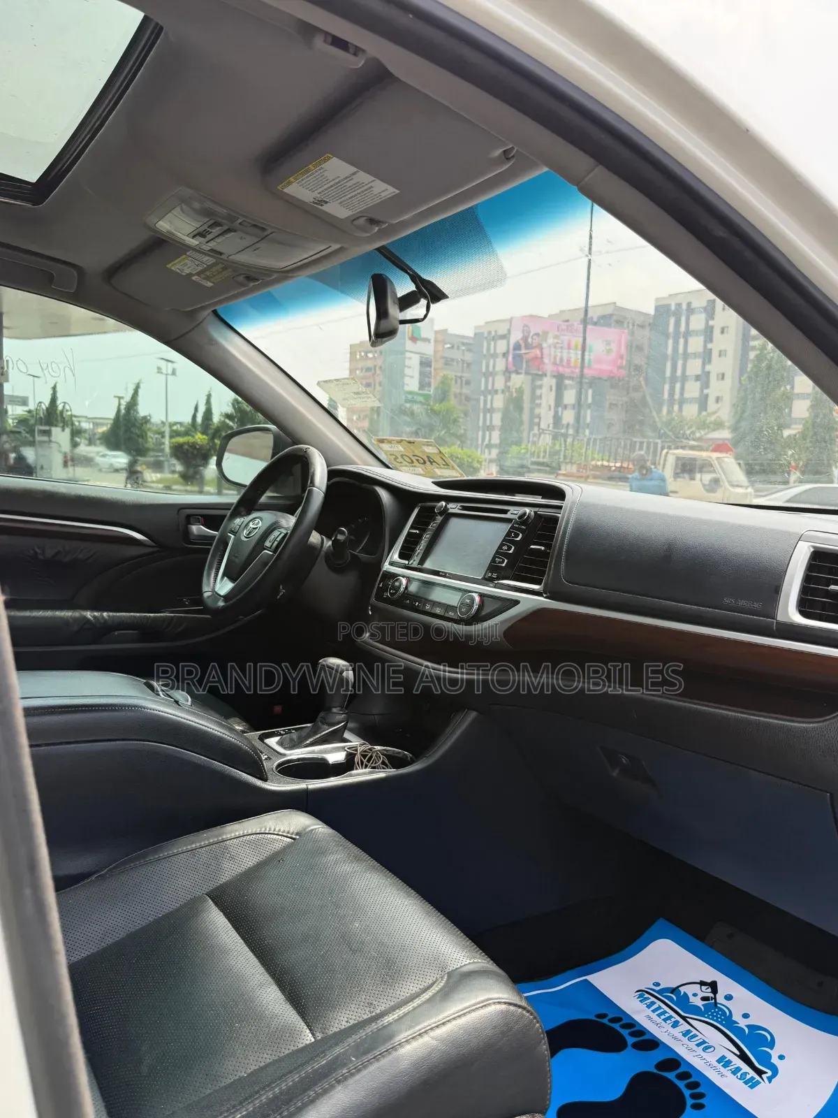 Toyota Highlander Limited 4dr SUV (3.5L 6cyl 6A) 2015 White
