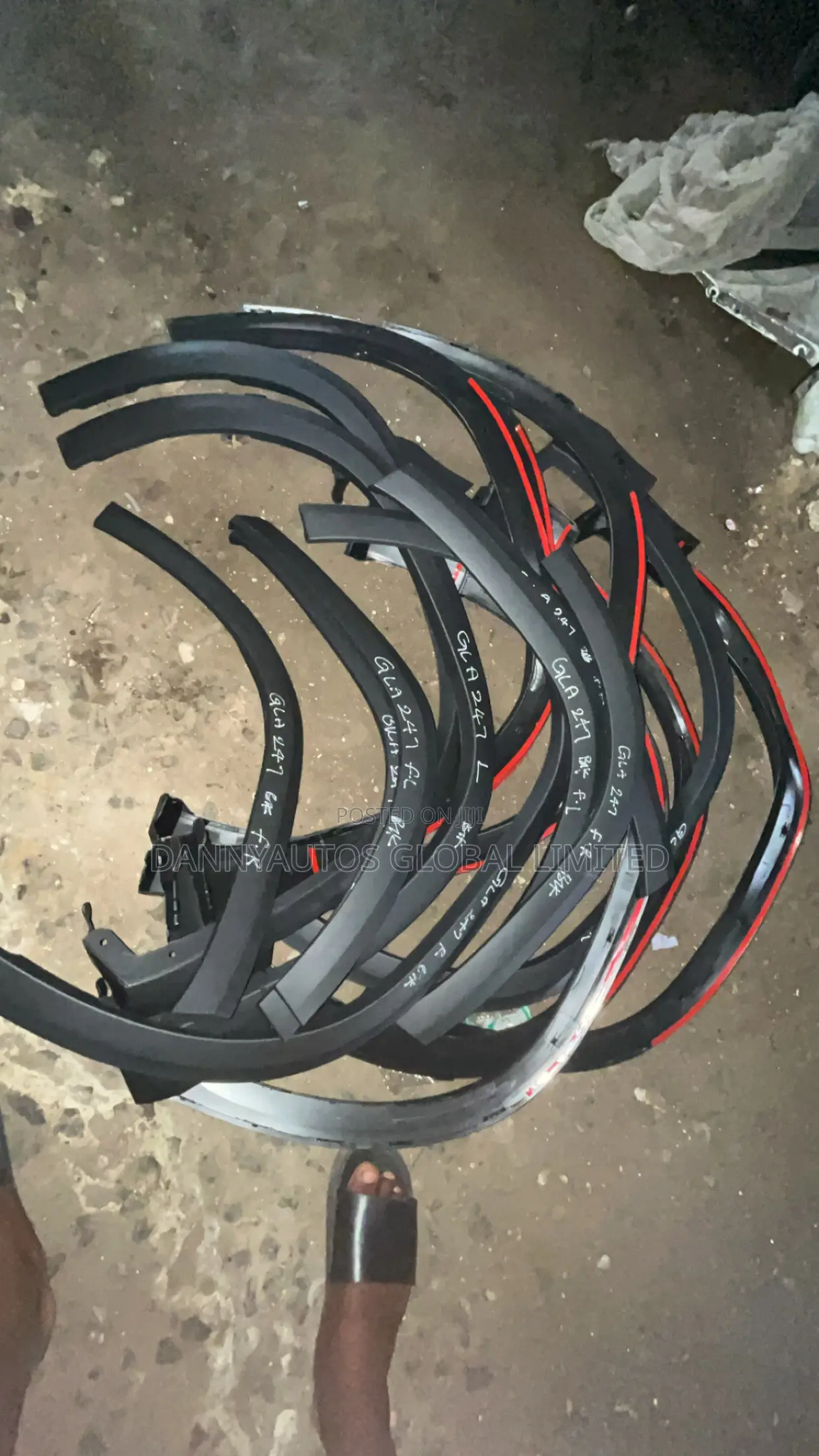 Fender Moulding for Gla 250 , GLC 300, Gle 450, Gle 43 Coupe , GLB 250