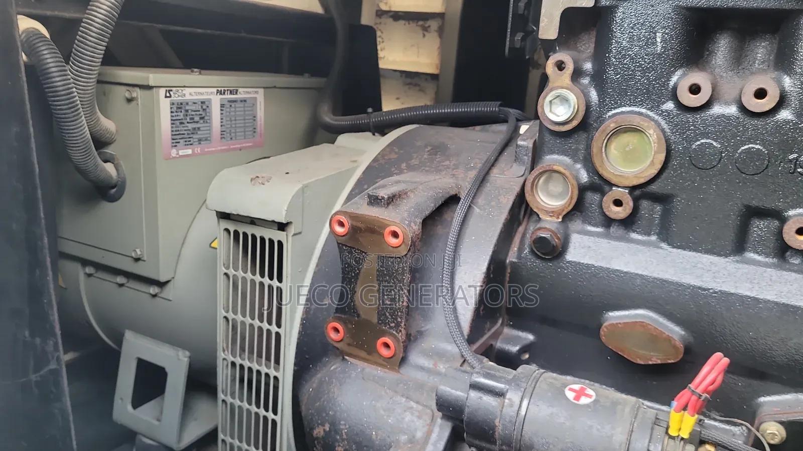 30kva Perkins Ghaddah Soundproof Diesel Generator for Sale.