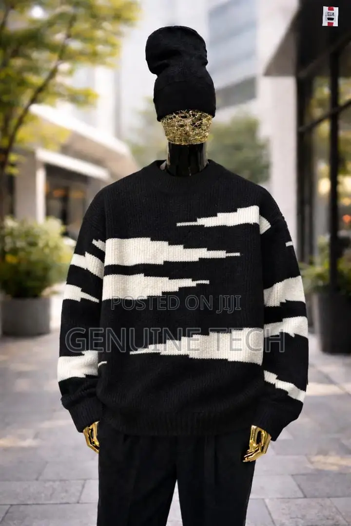 Sweatshirt/Cardigan
