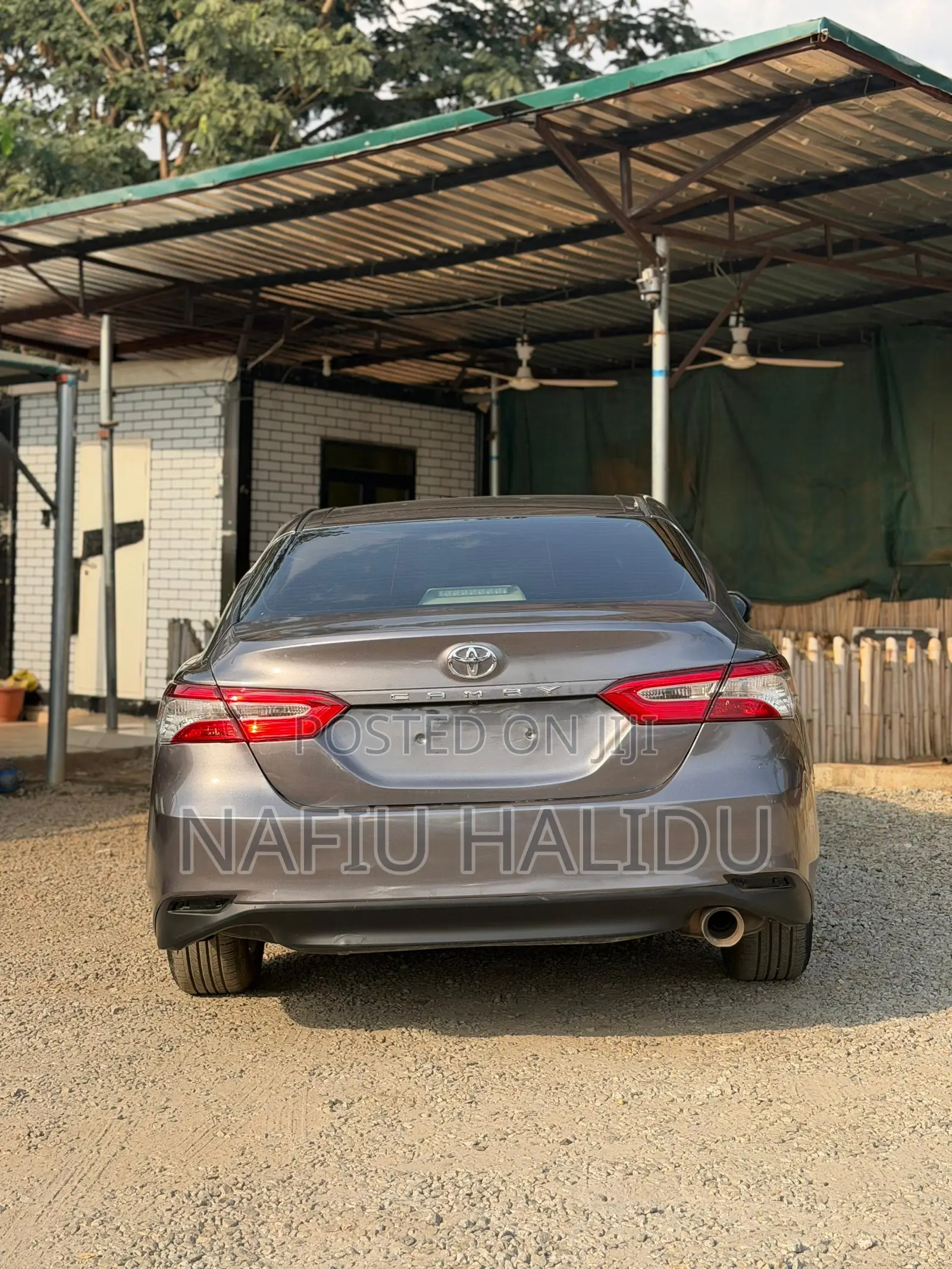 Toyota Camry 2018 Gray