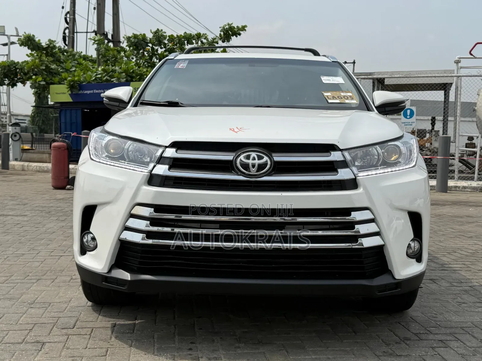 Toyota Highlander Limited 4dr SUV AWD (3.5L 6cyl 6A) 2015 White