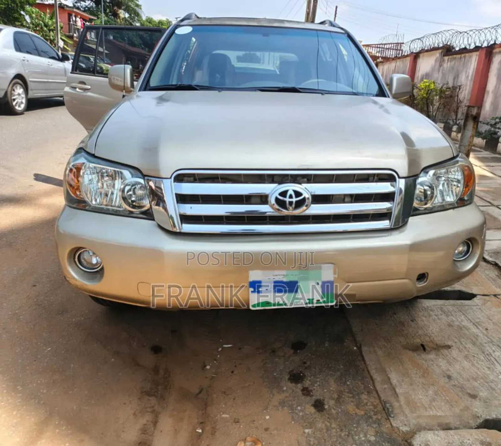 Toyota Highlander 2005 Gold