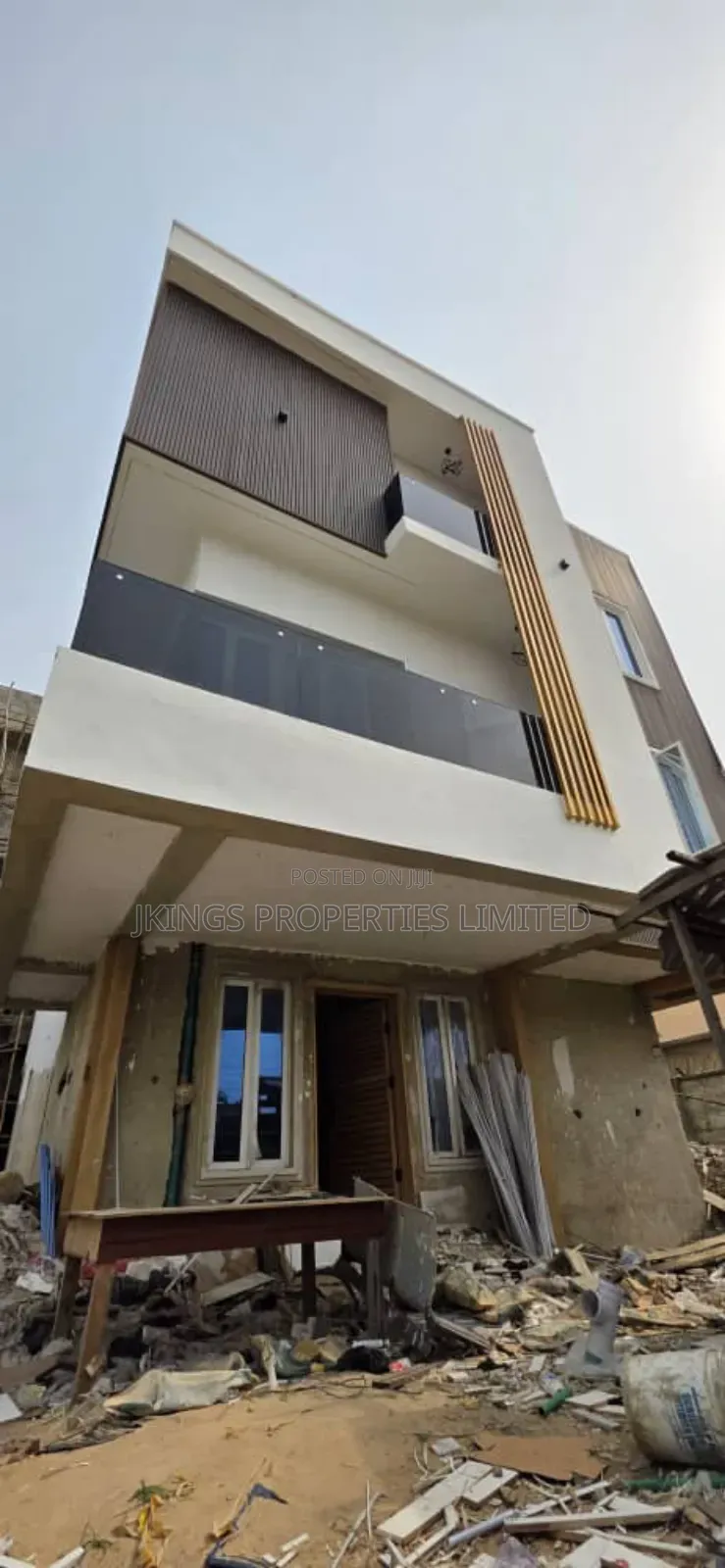 4bdrm Duplex in Millennium Estate, Millenuim/UPS for sale