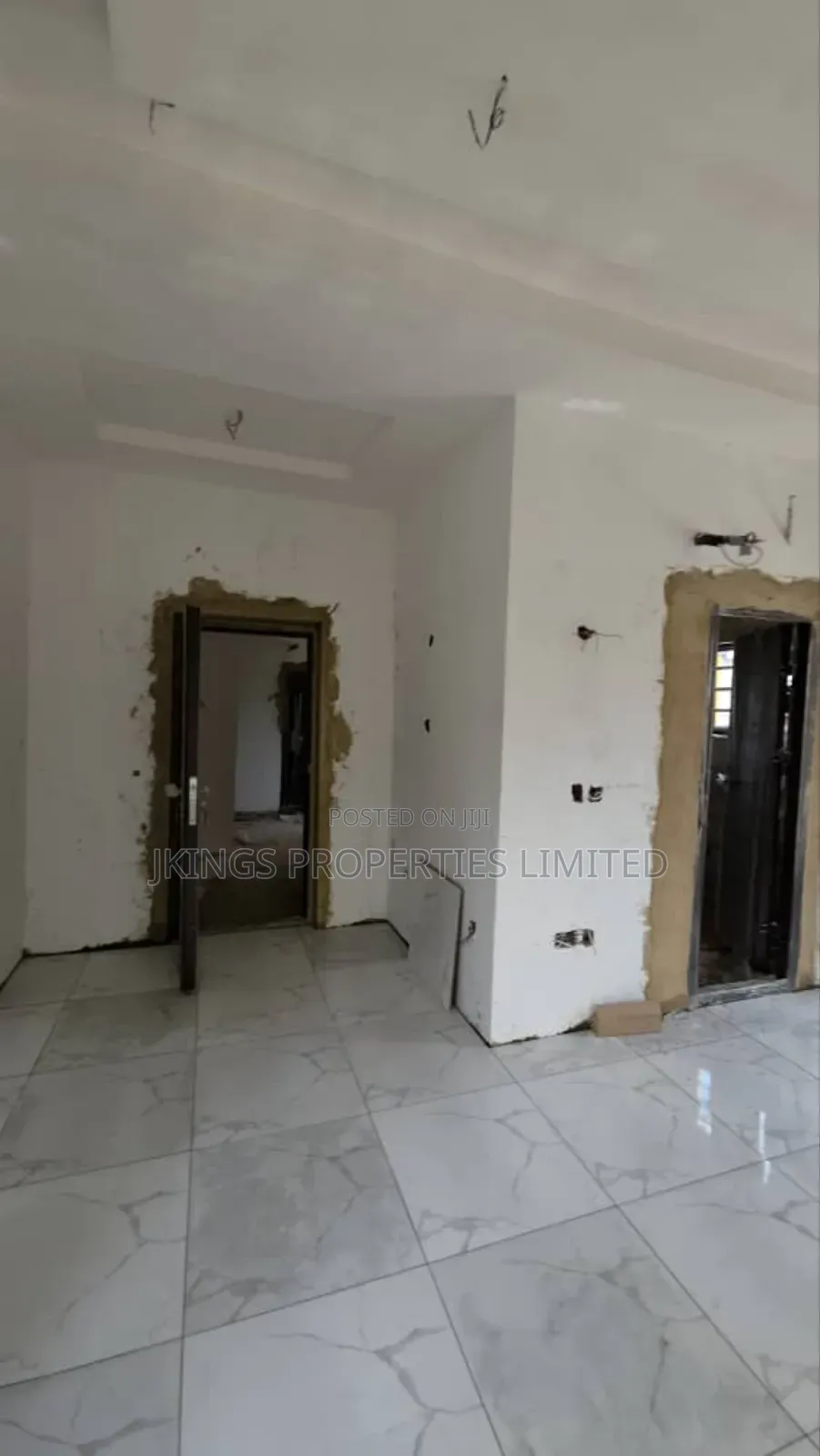 4bdrm Duplex in Monumental Estate for sale