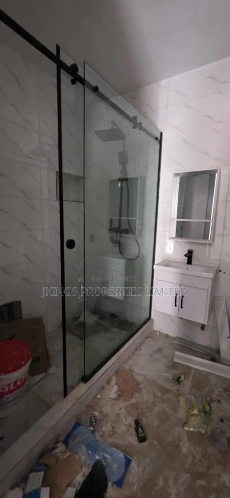 4bdrm Duplex in Monumental Estate for sale