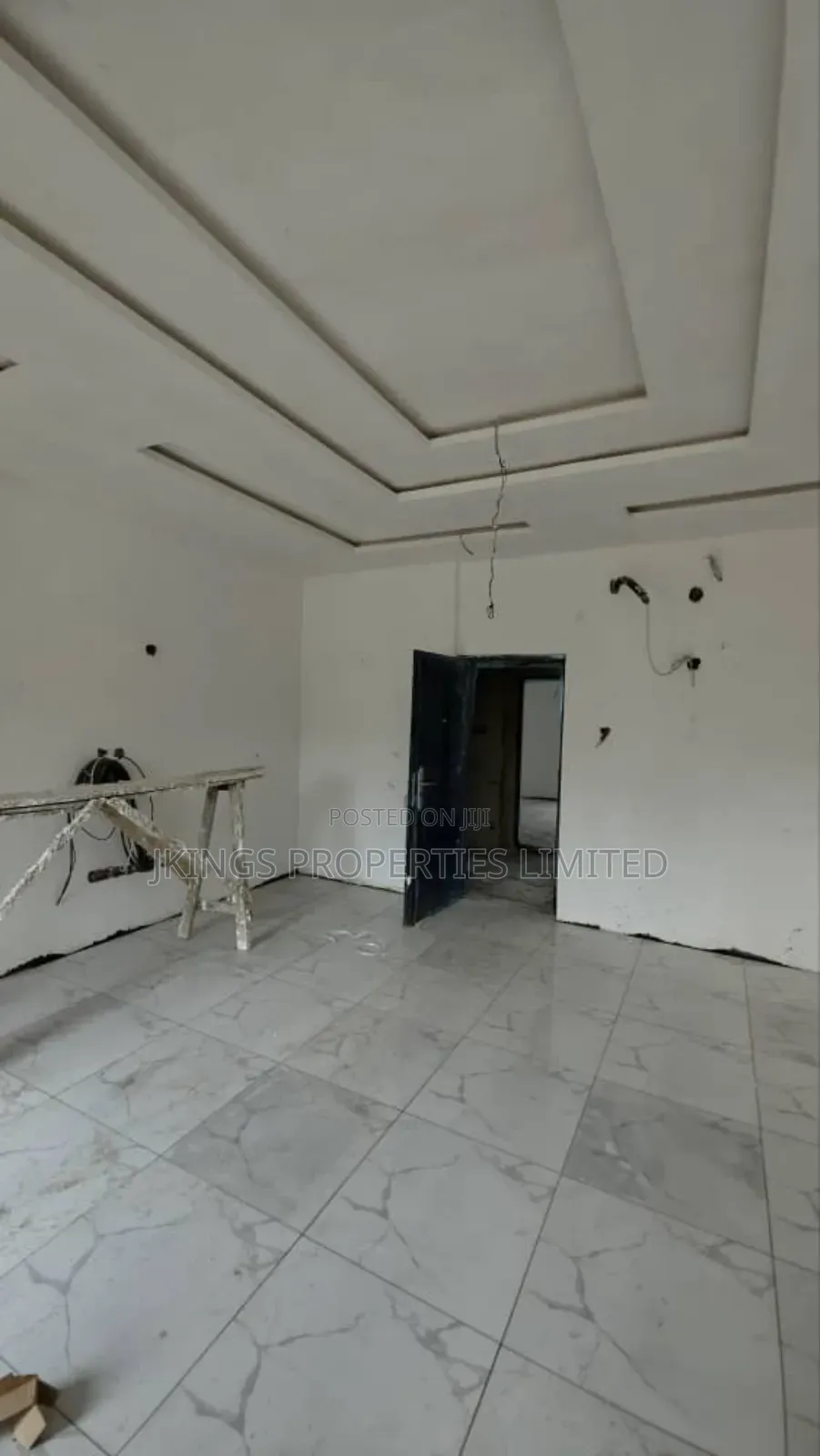 4bdrm Duplex in Monumental Estate for sale