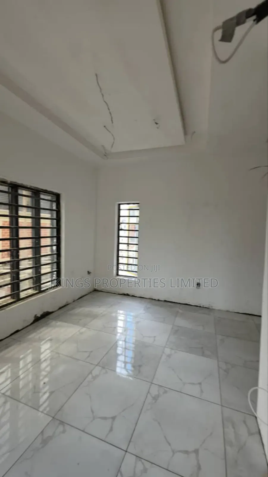 4bdrm Duplex in Monumental Estate for sale