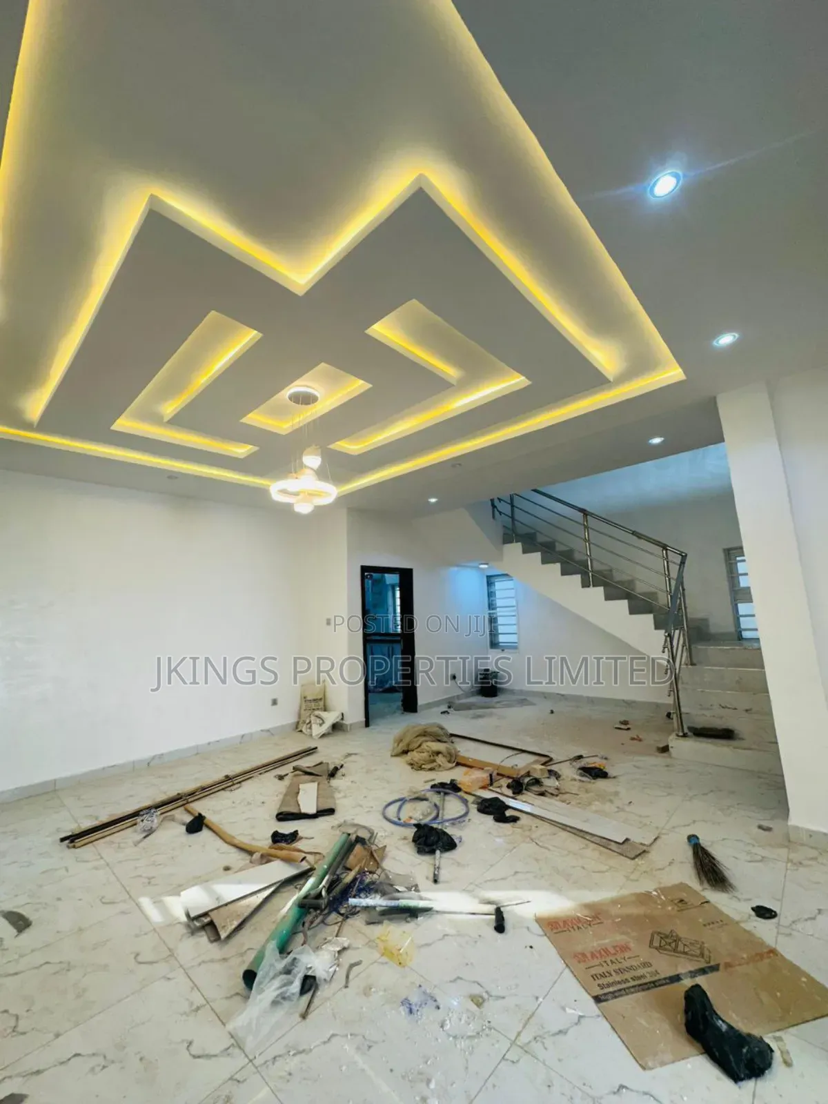 4bdrm Duplex in Atunrase Medina for sale