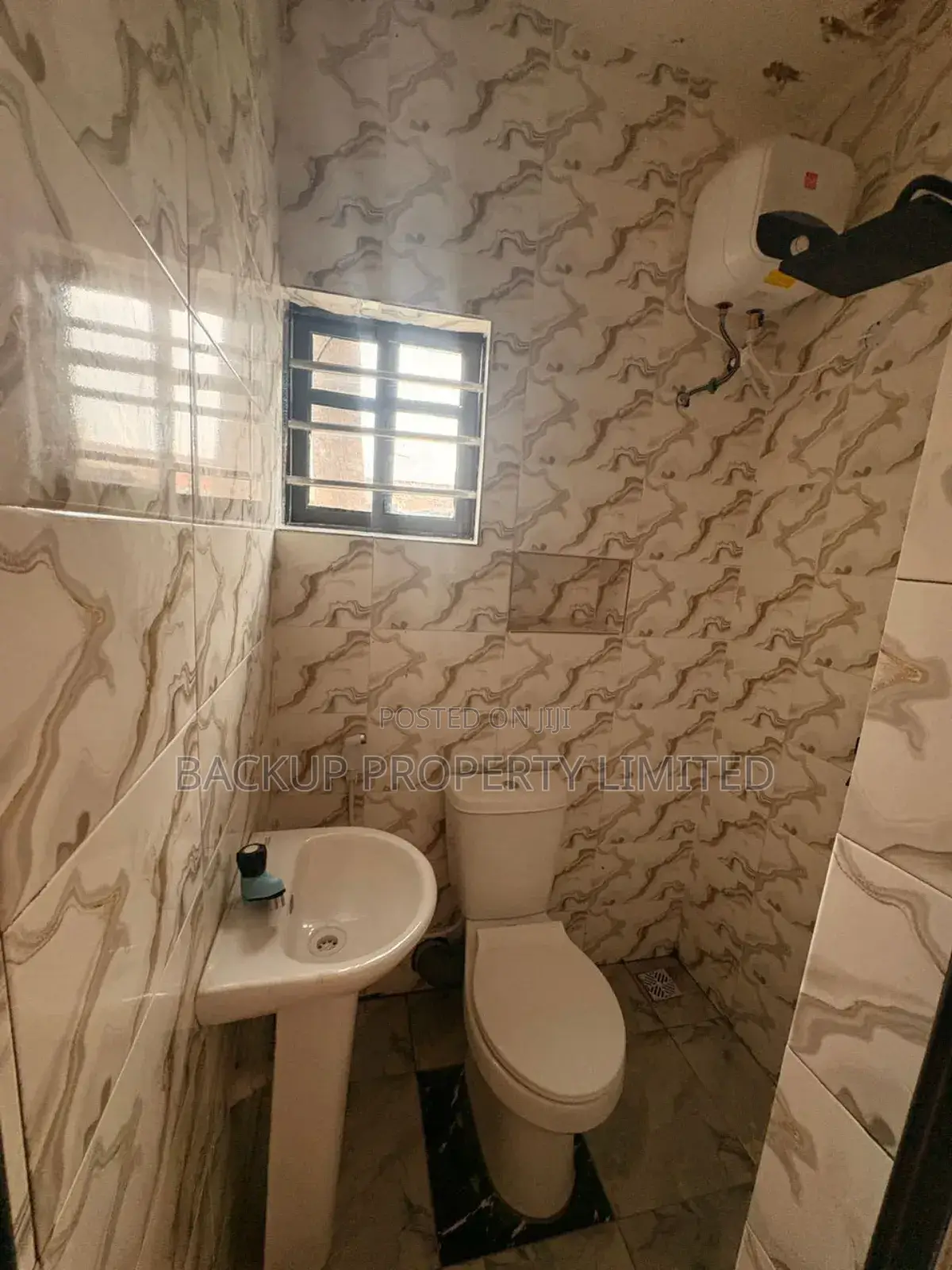 Studio Apartment in Shomolu / Shomolu for sale