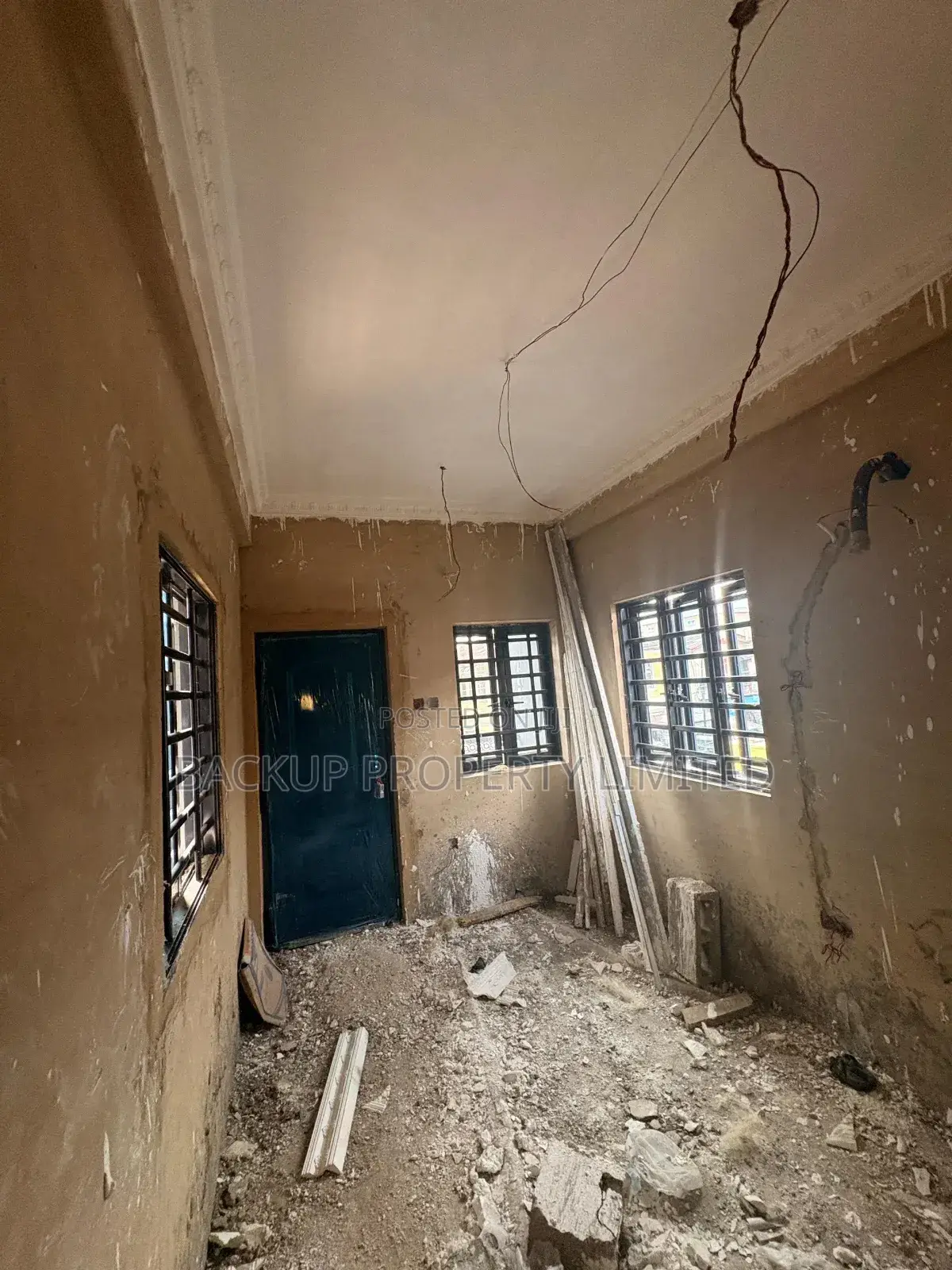 1bdrm Room & Parlour in Shomolu / Shomolu for sale