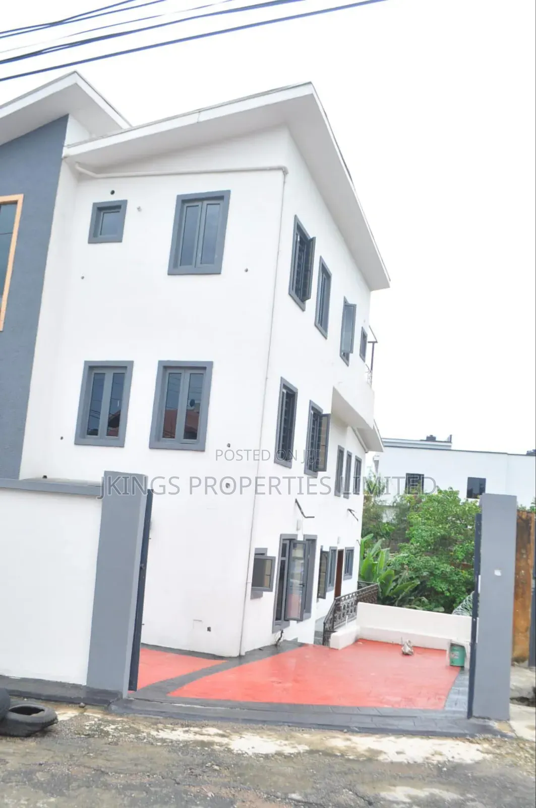 5bdrm Duplex in Akora Estate, Adeniyi Jones for sale