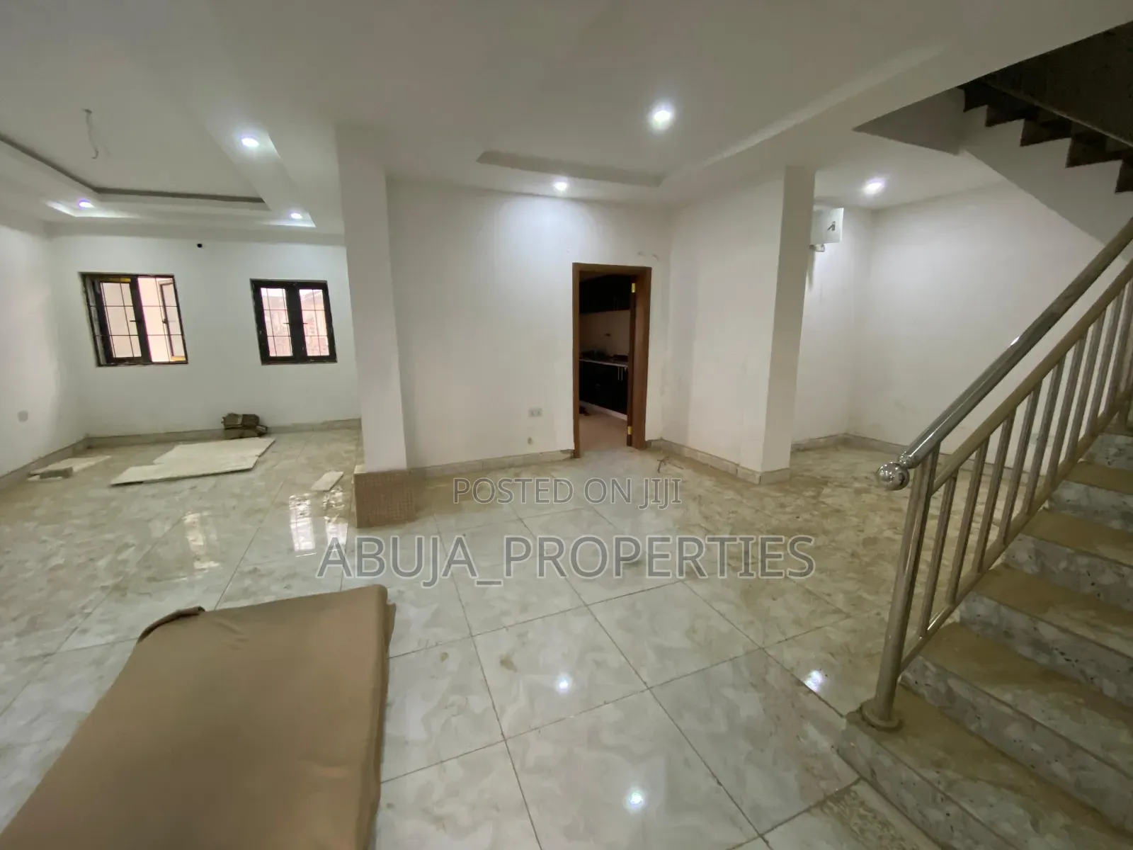 4bdrm Duplex in Mabushi for sale