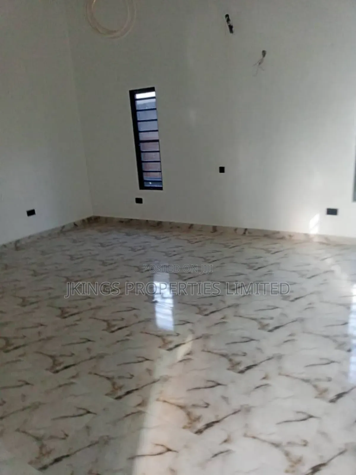 5bdrm Duplex in Magodo Phase 1 for sale