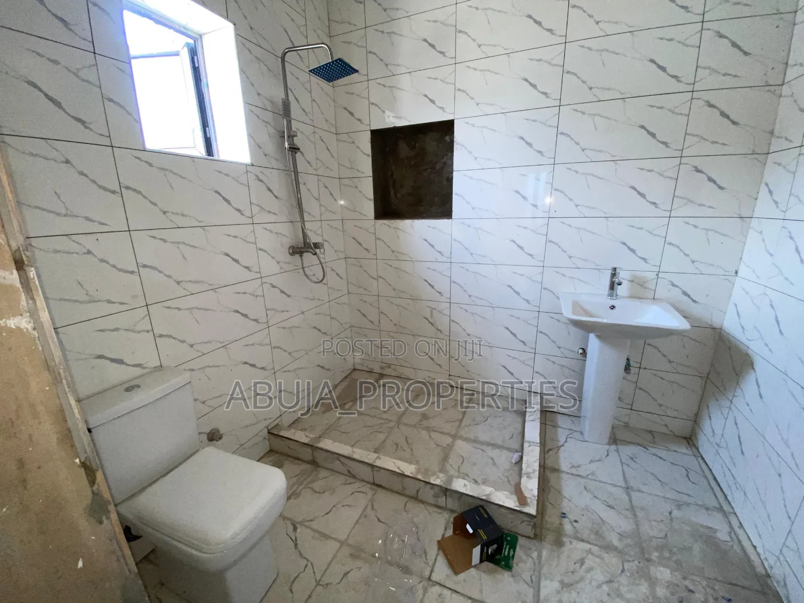 3bdrm Apartment in In A Secured Estate, Life Camp for sale