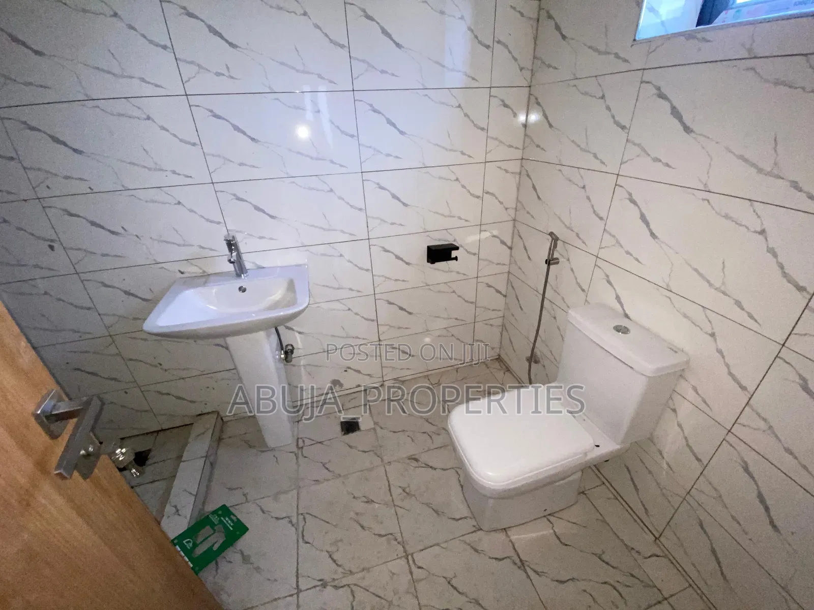3bdrm Apartment in In A Secured Estate, Life Camp for sale