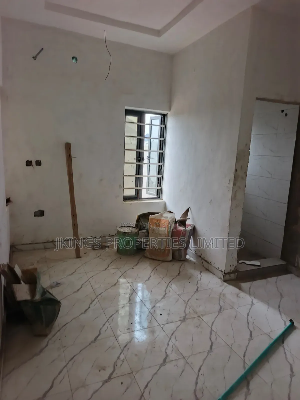 4bdrm Duplex in Arowojobe Estate for sale