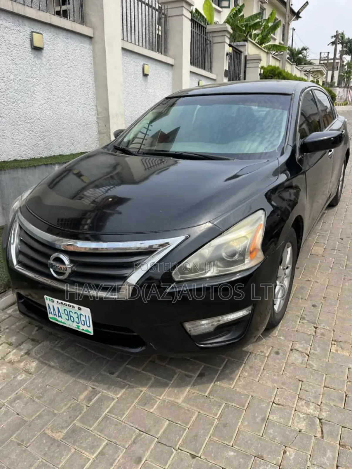 Nissan Altima 2.5 SV 4dr Sedan (2.5L 4cyl CVT) 2015 Black