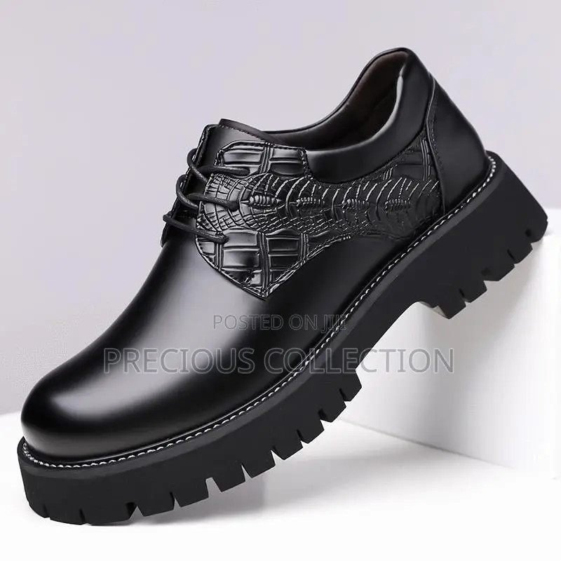 Top Quality Men’S Classic Black and Brown Lace Up Shoe