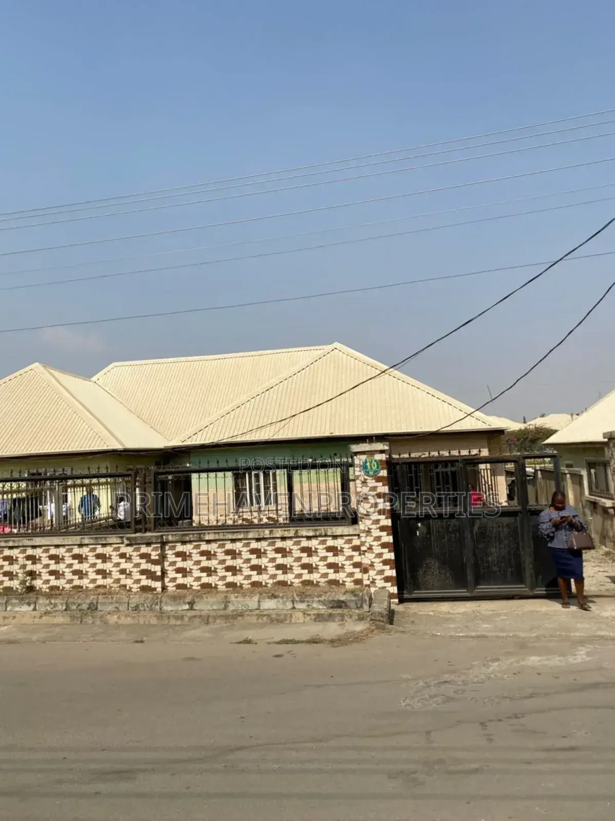 3bdrm Bungalow in Kubwa for sale