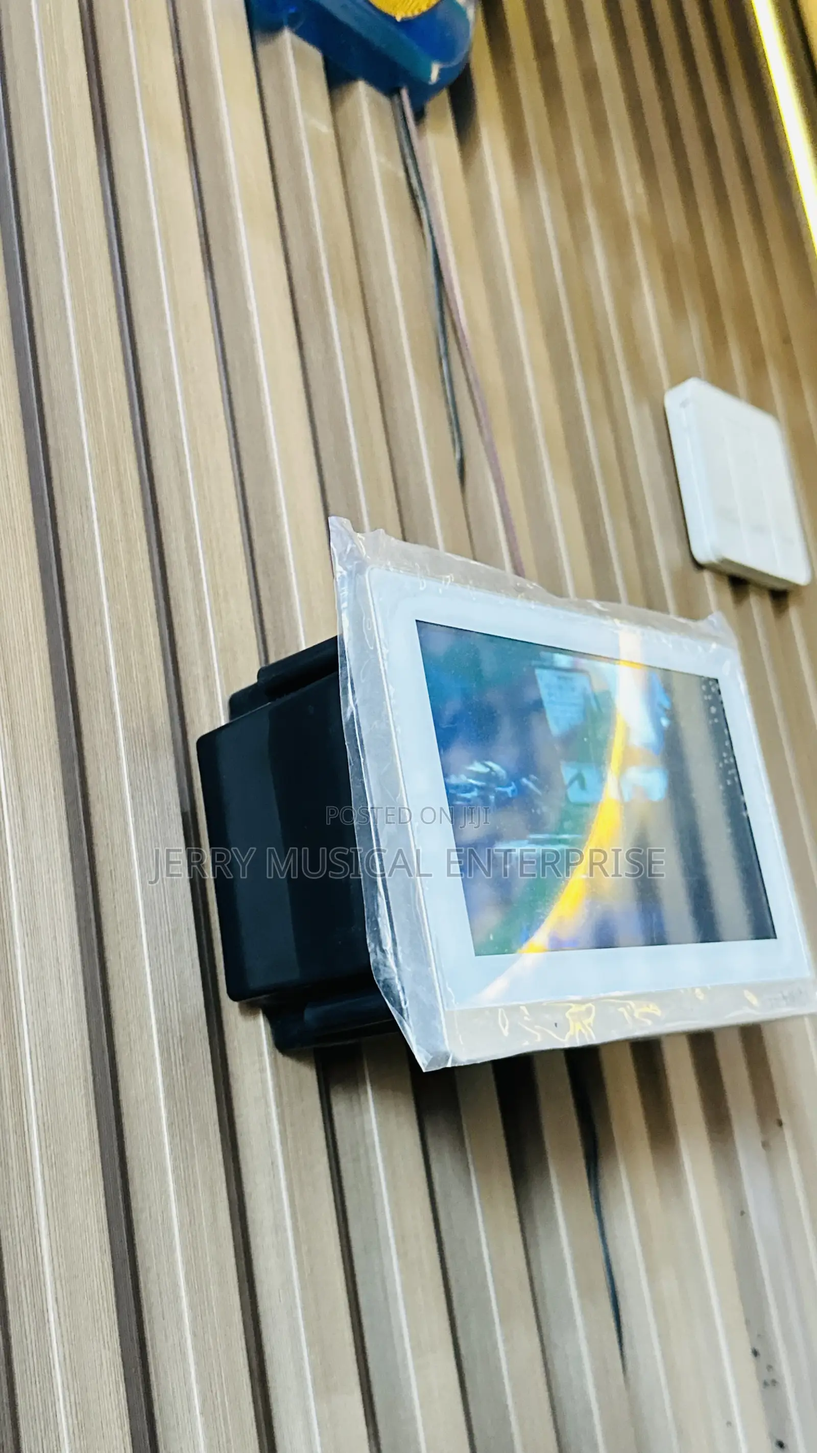 7inches In Wall Amplifier With Wifi And Bluetooth With 2zones