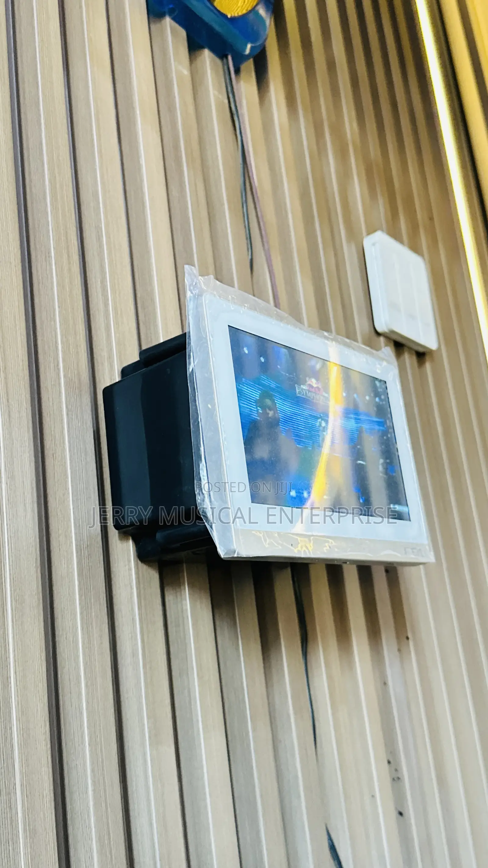 7inches In Wall Amplifier With Wifi And Bluetooth With 2zones