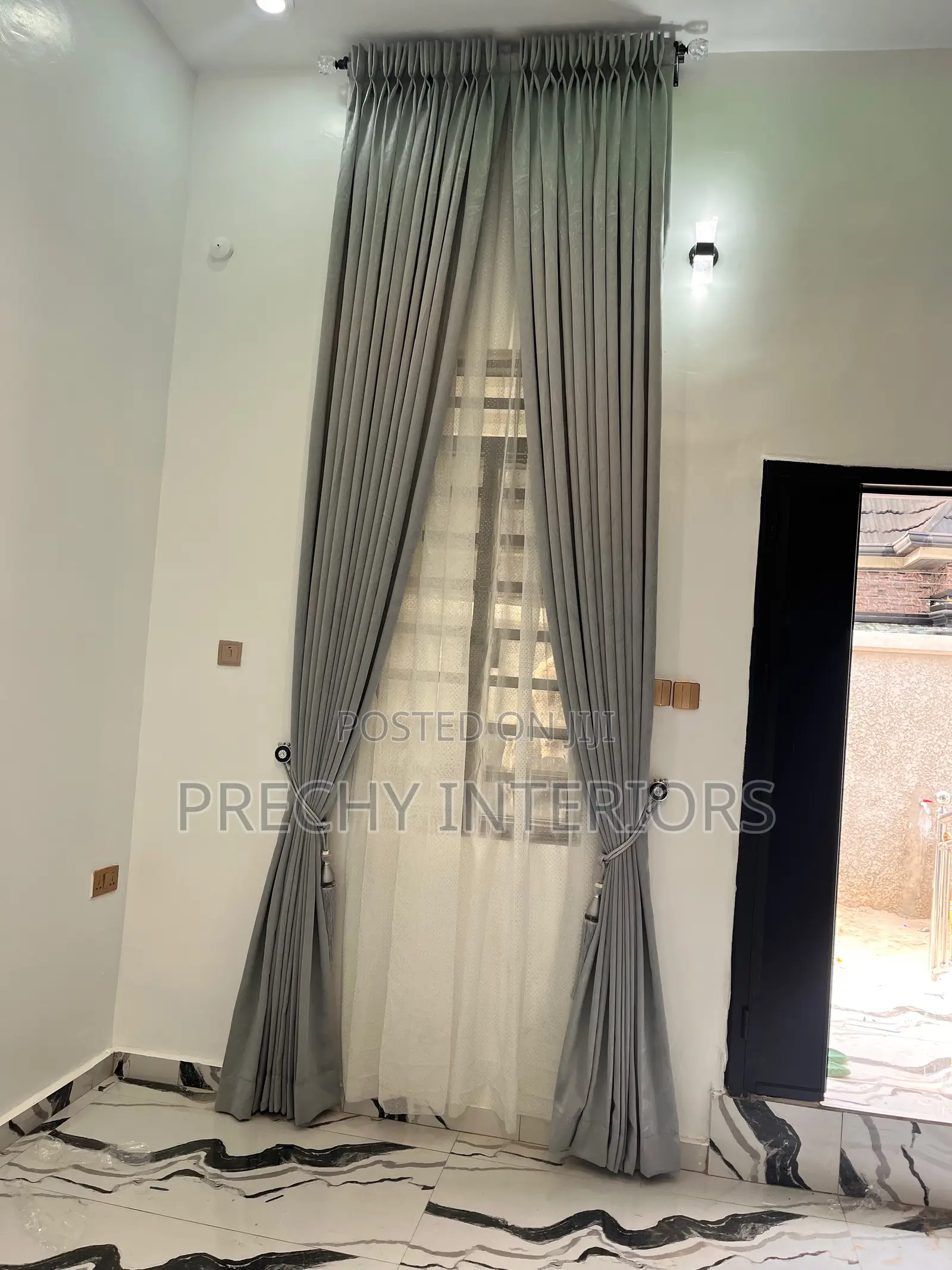 Pleaded Curtain