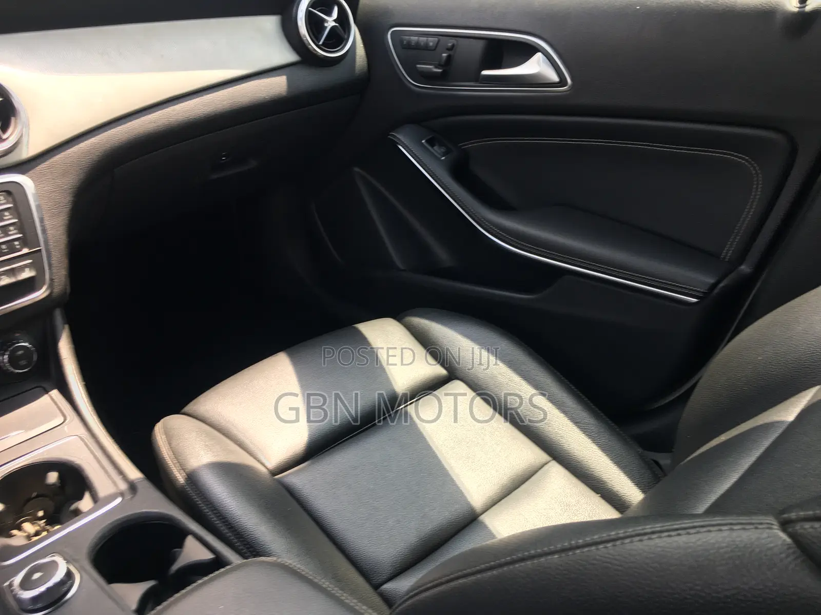 Mercedes-Benz GLA 250 2016 White
