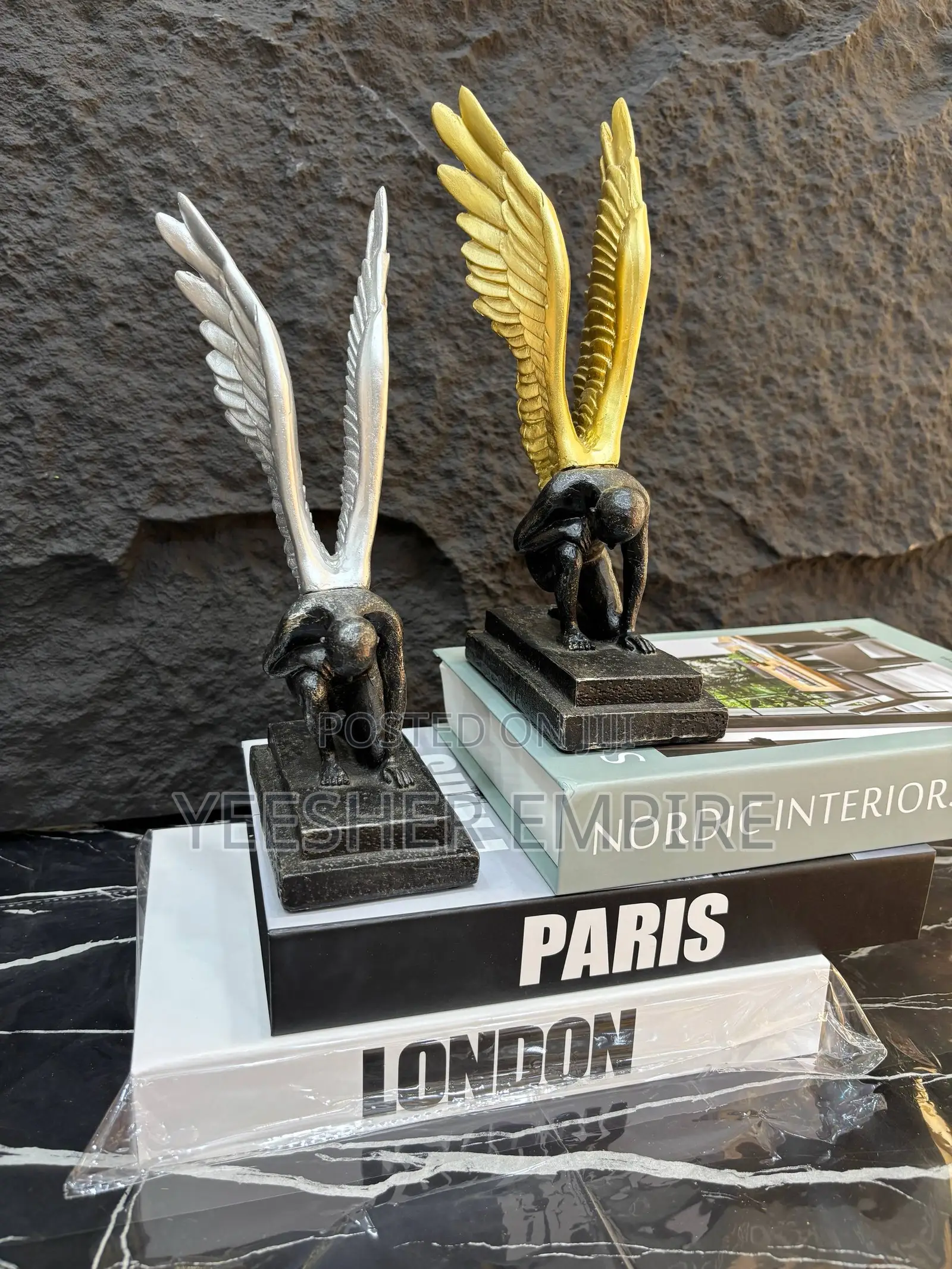 Decor Figurine