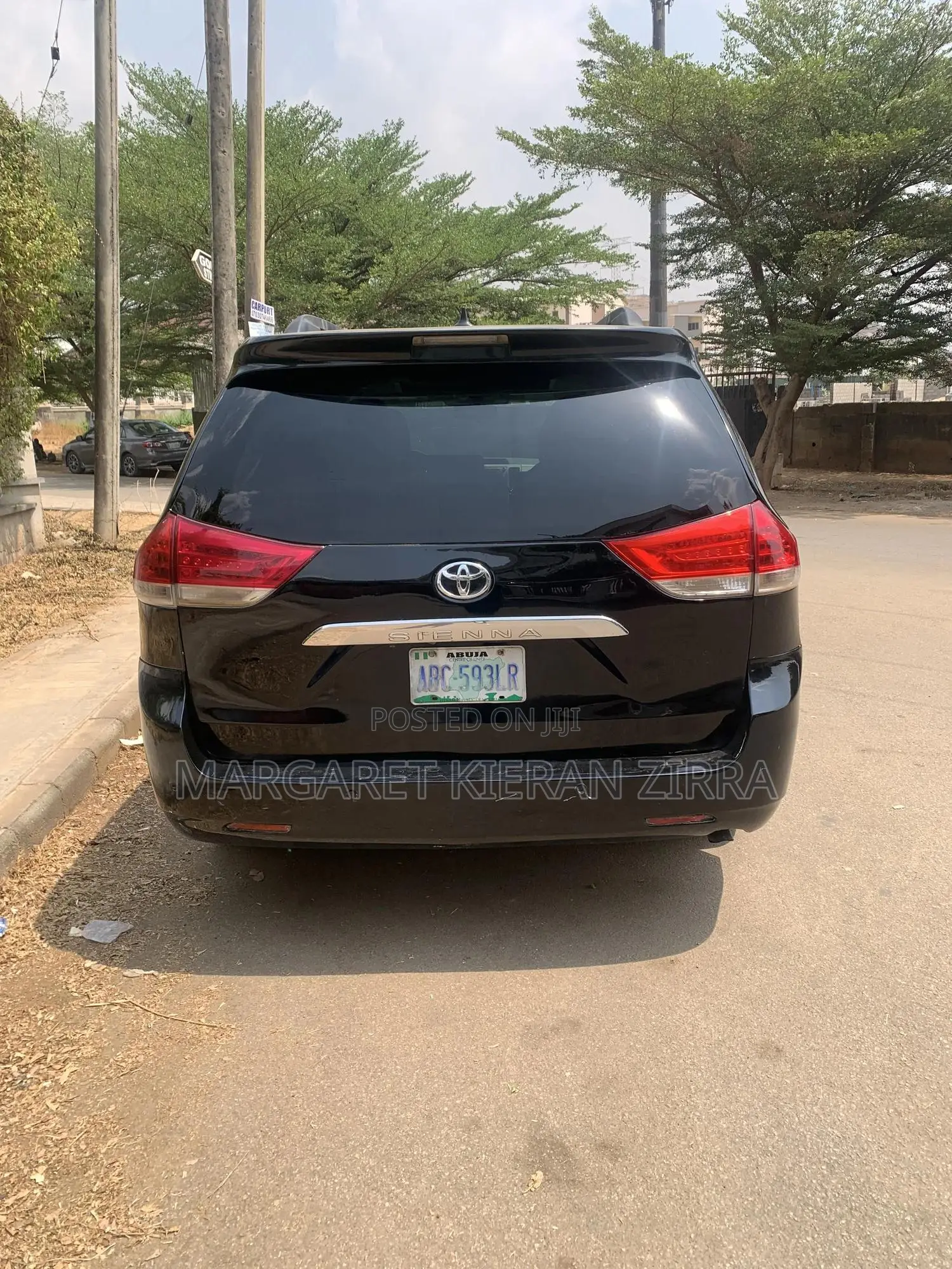 Toyota Sienna 2011 Black