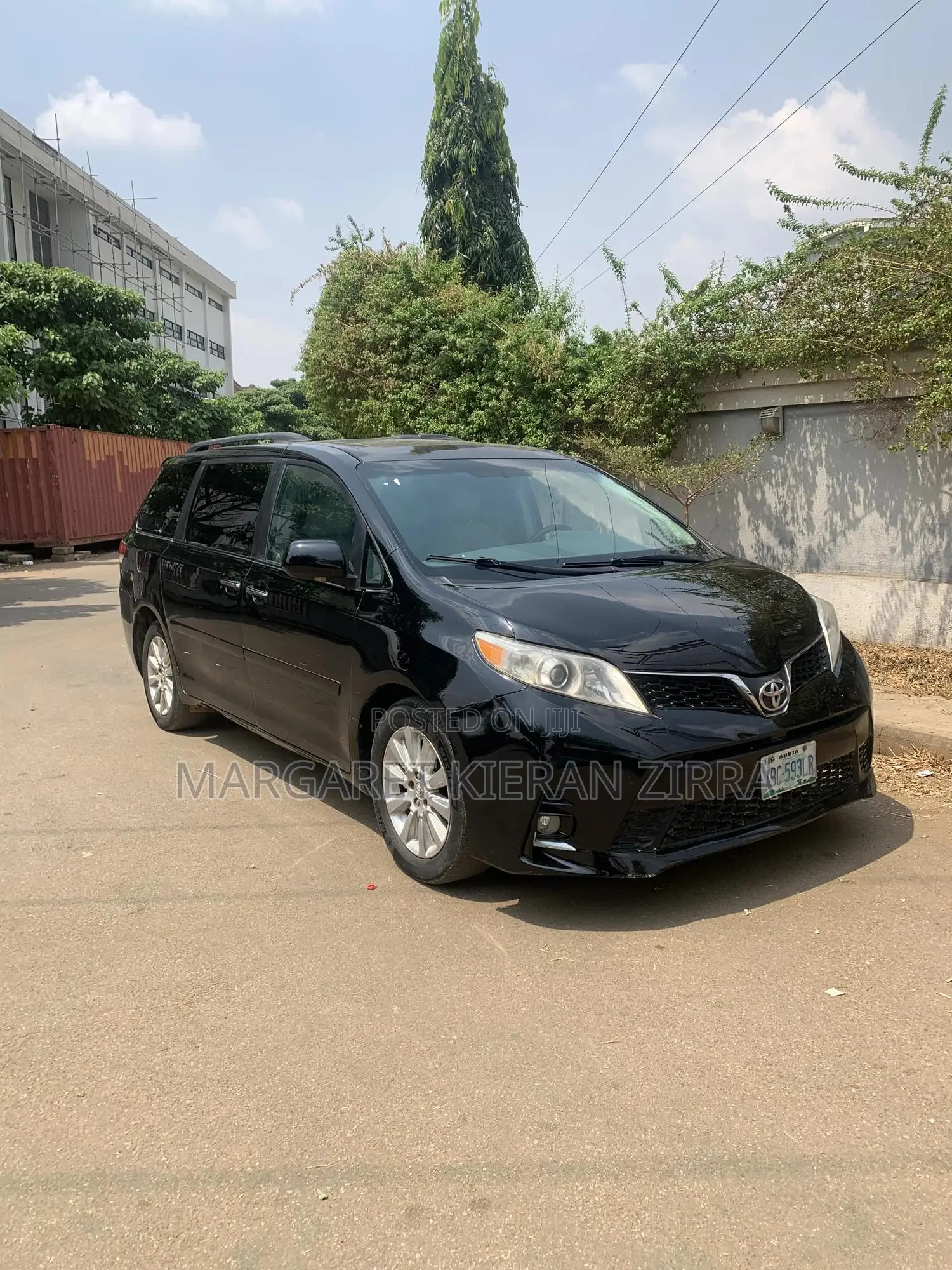 Toyota Sienna 2011 Black