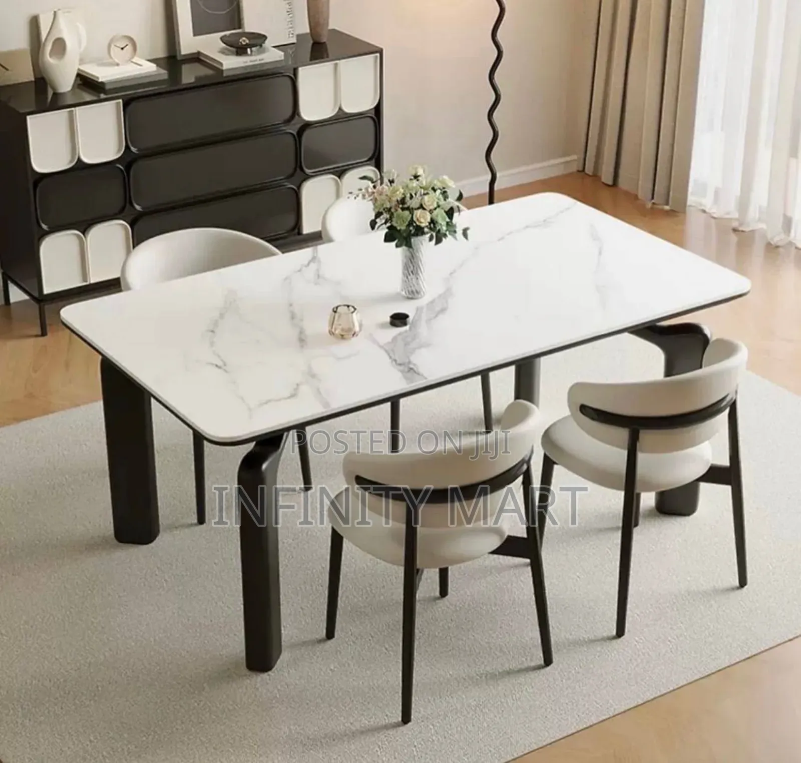 4 Seater Marble Dinning Table
