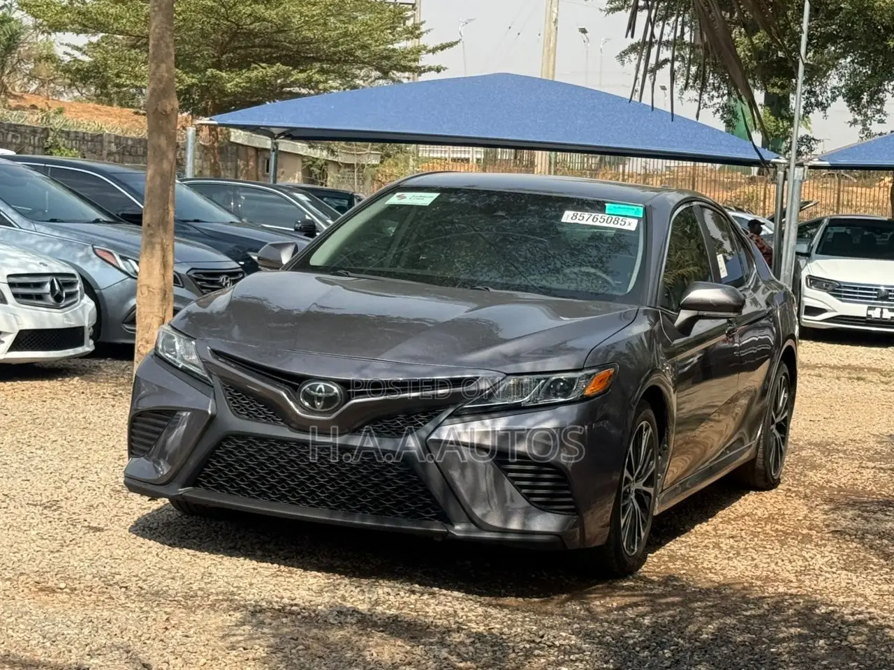 Toyota Camry SE FWD 2020 Gray