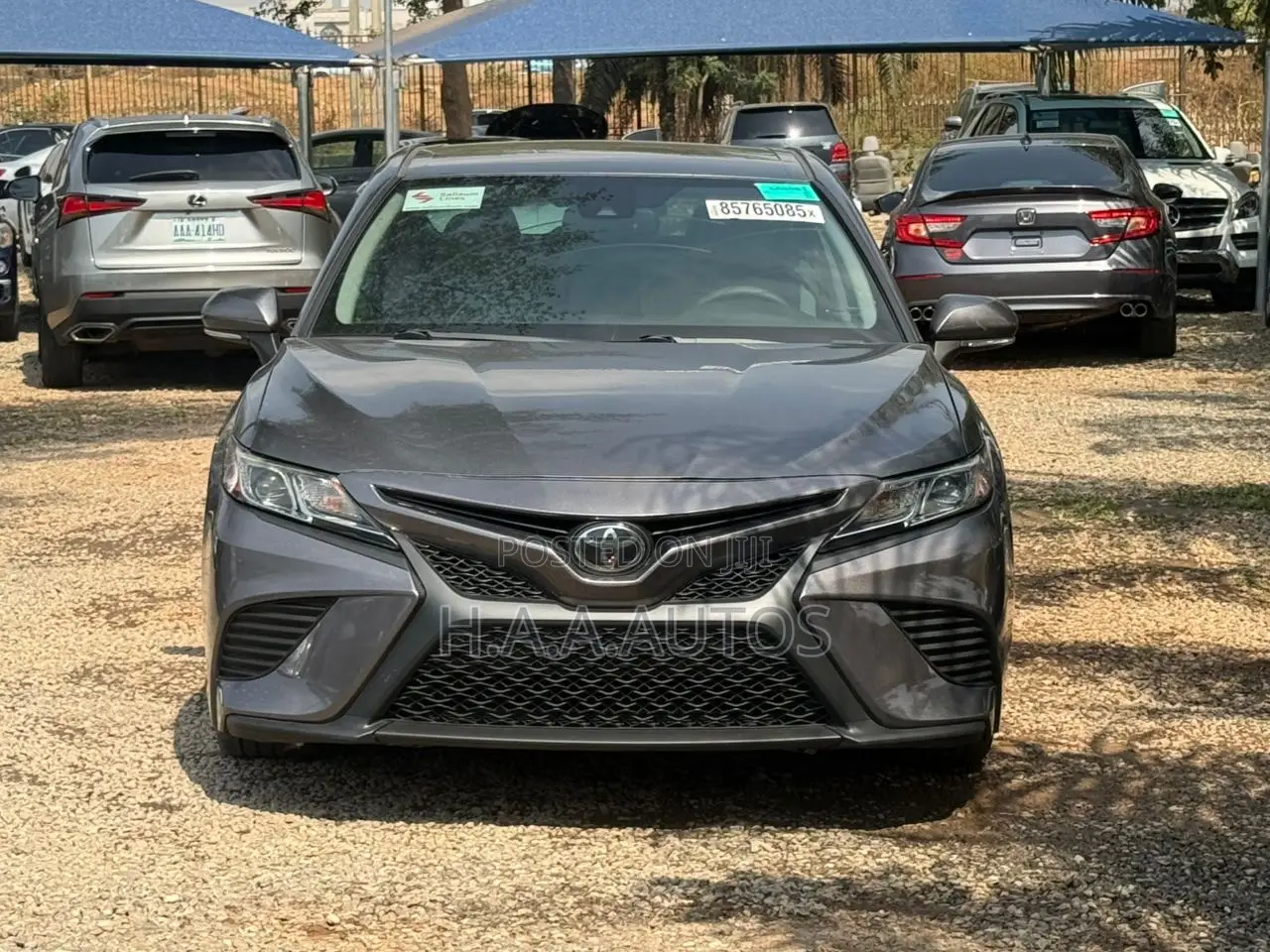 Toyota Camry SE FWD 2020 Gray