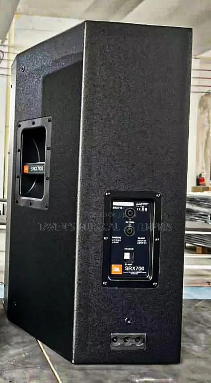 JBL Srx715 2way Loudspeakers.
