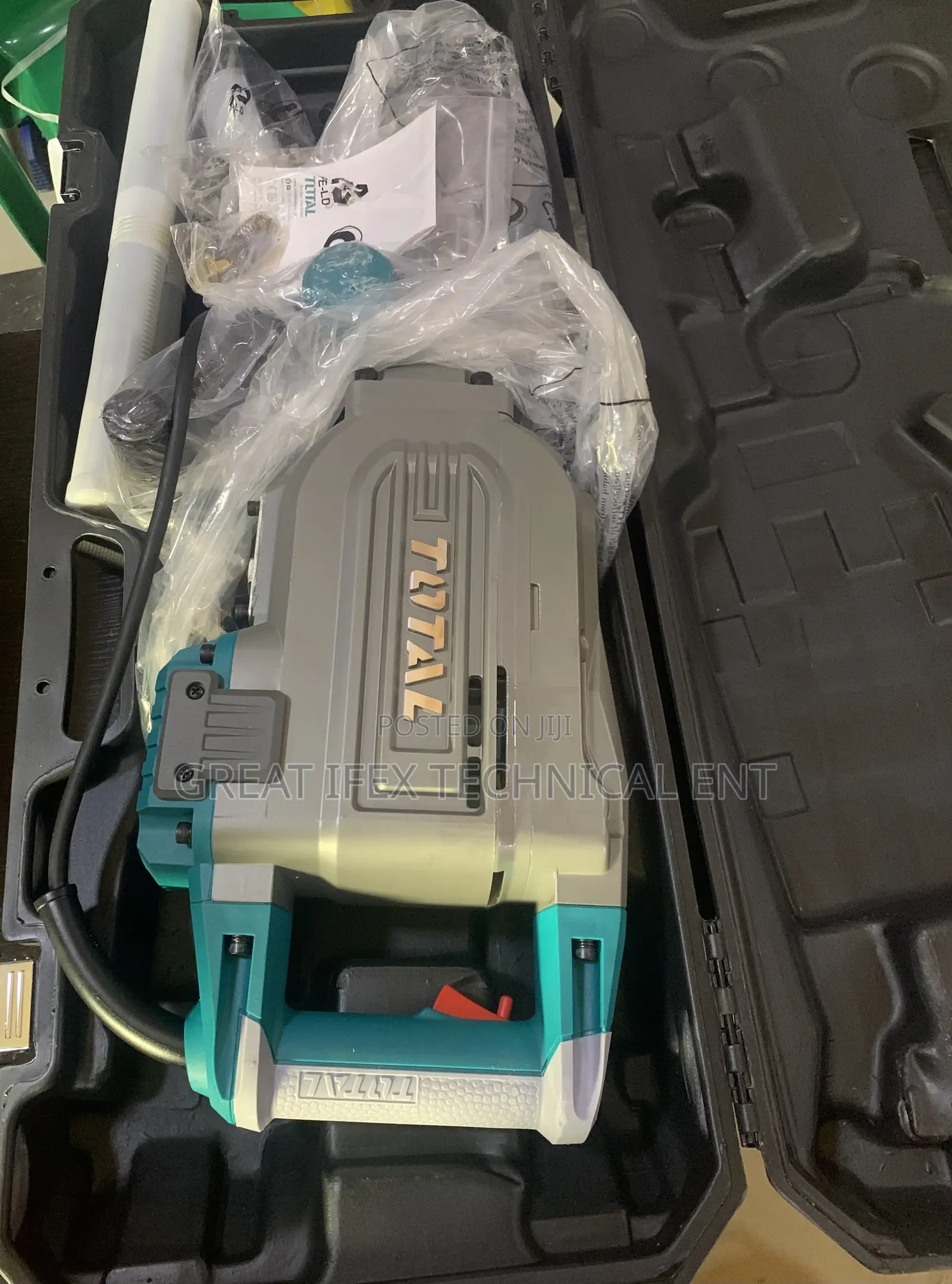 1700w Demolition Breaker Total