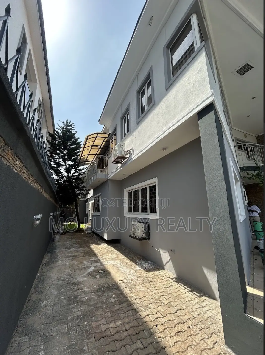 4bdrm Duplex in Lekki Phase 1 for rent