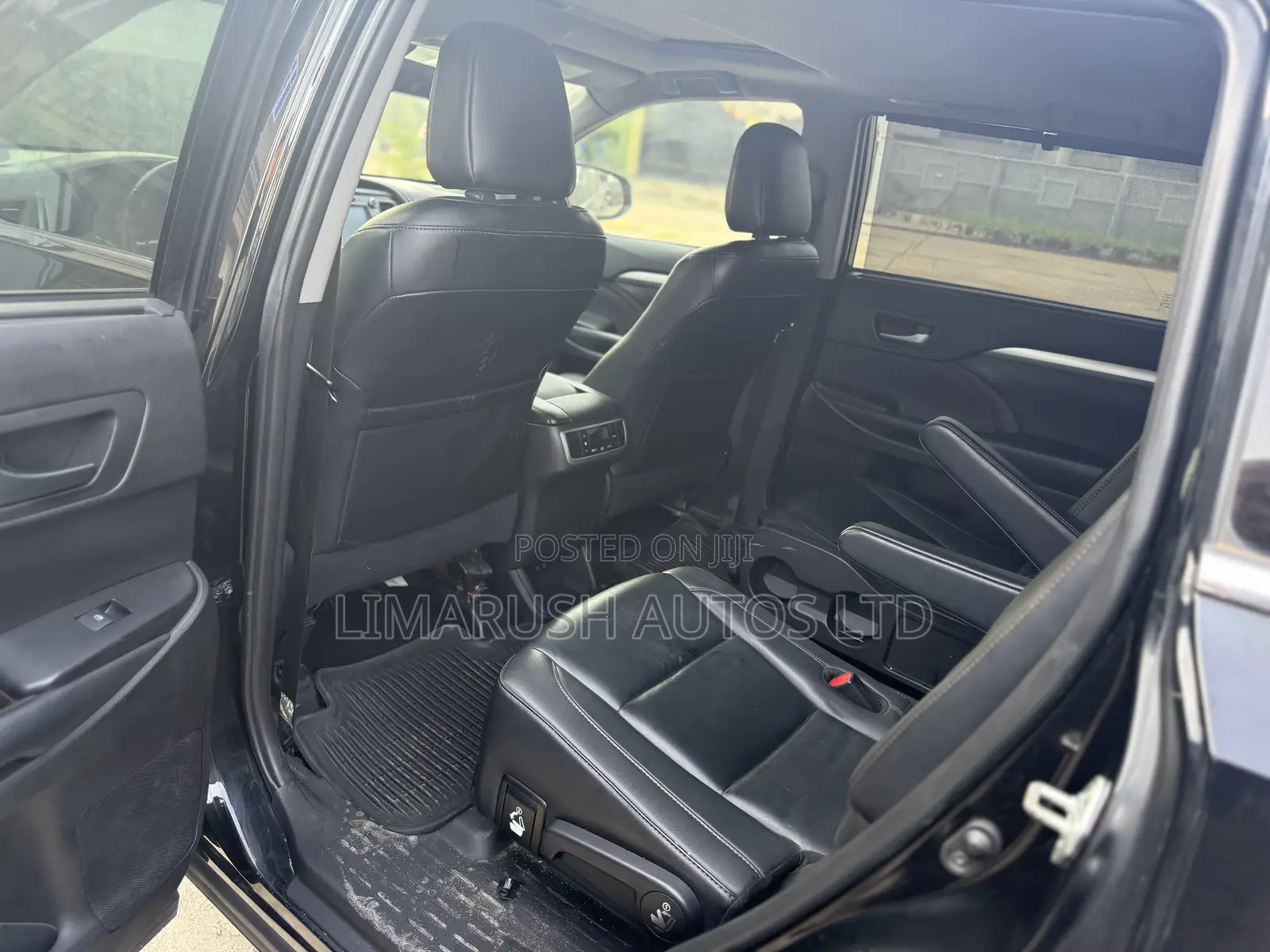 Toyota Highlander XLE 2019 Black