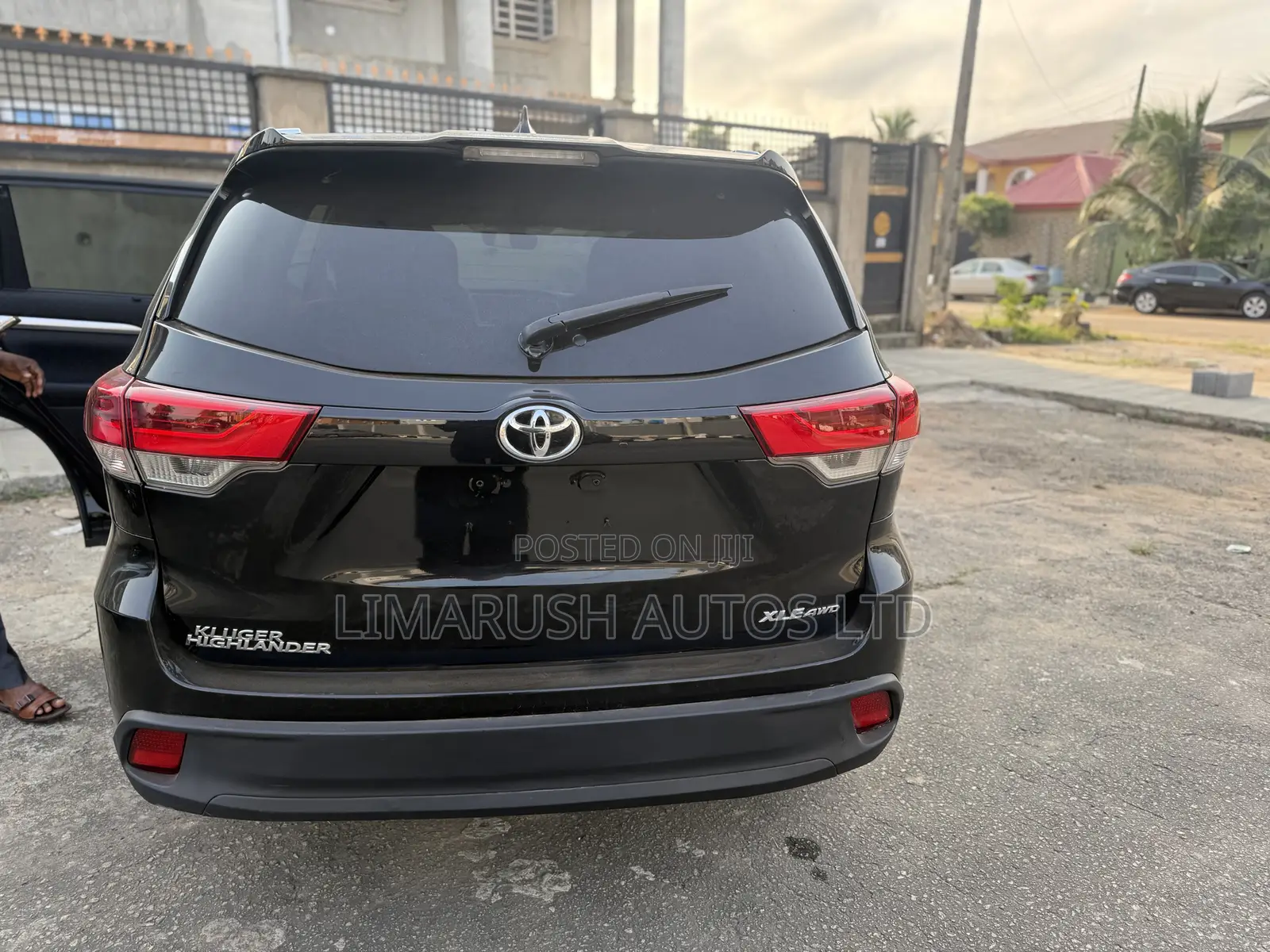 Toyota Highlander XLE 2019 Black