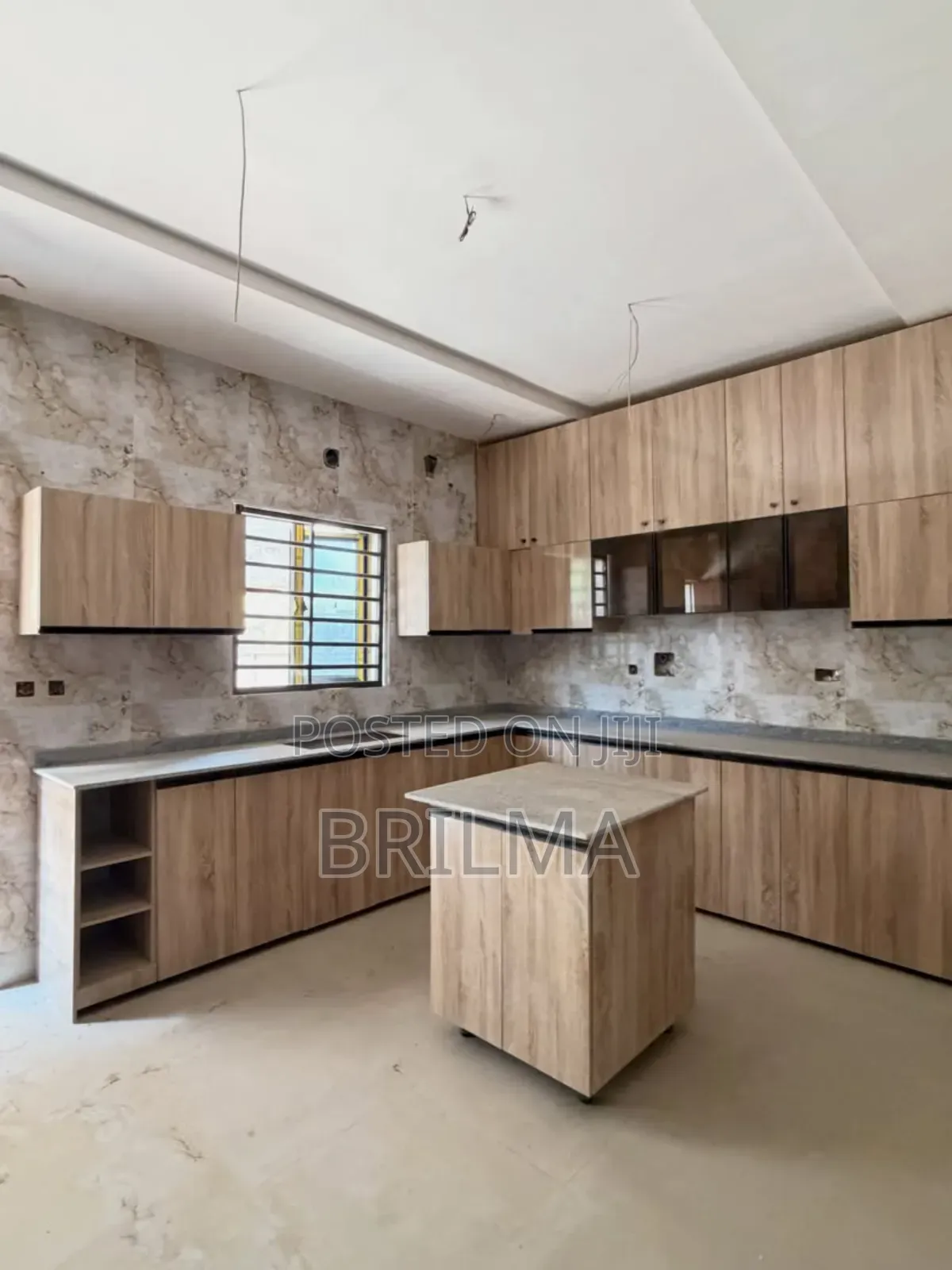 5bdrm Duplex in Gudu for sale
